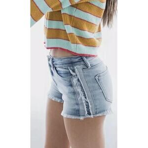 Kancan Buckle Exclusive Women's Distressed Shorts Estilo VBK1416 30274 Size 28